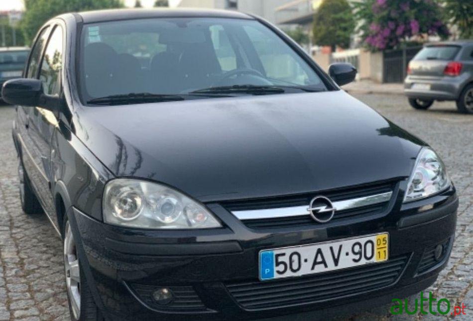 2005' Opel Corsa 1.3 Cdti Enjoy photo #1