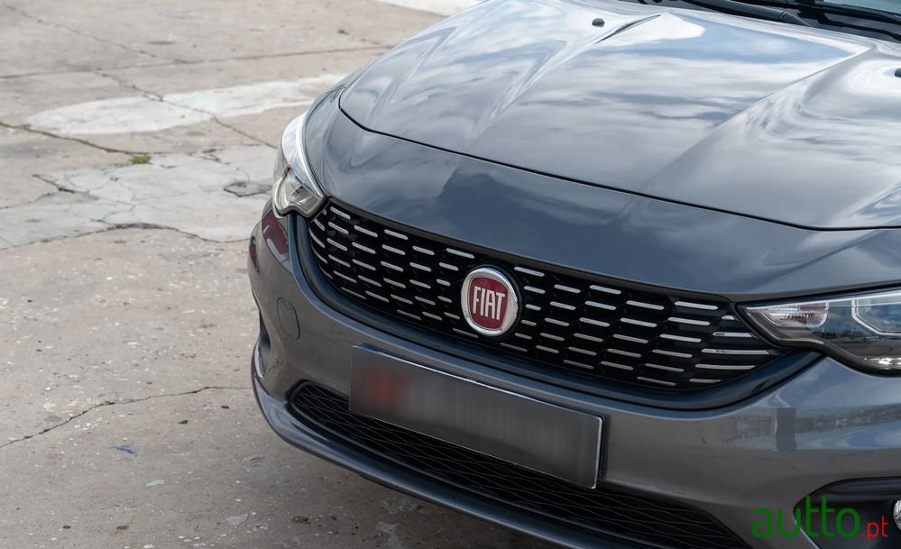 2019' Fiat Tipo Station Wagon photo #4
