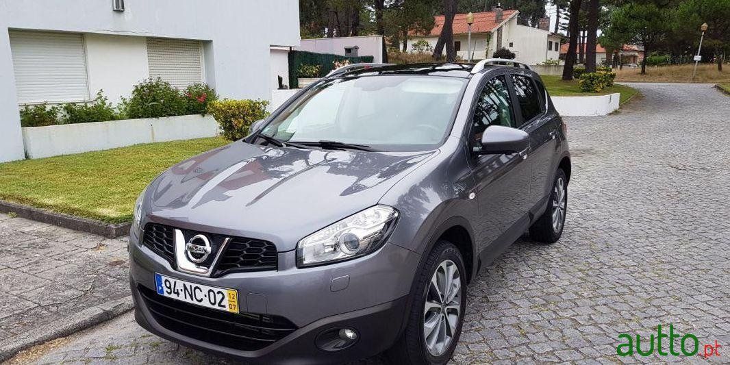 2012' Nissan Qashqai photo #2