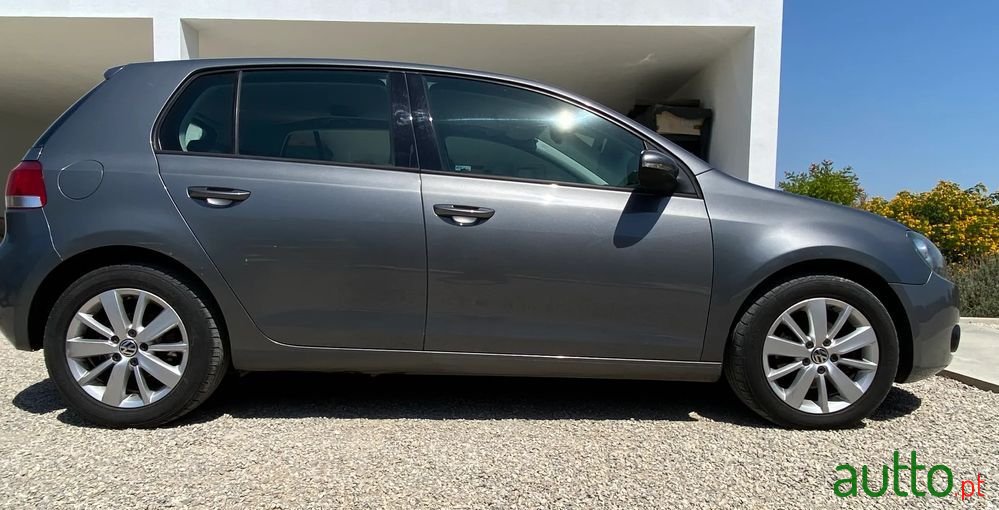 2012' Volkswagen Golf photo #5