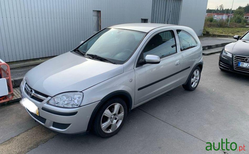 2005' Opel Corsa photo #1