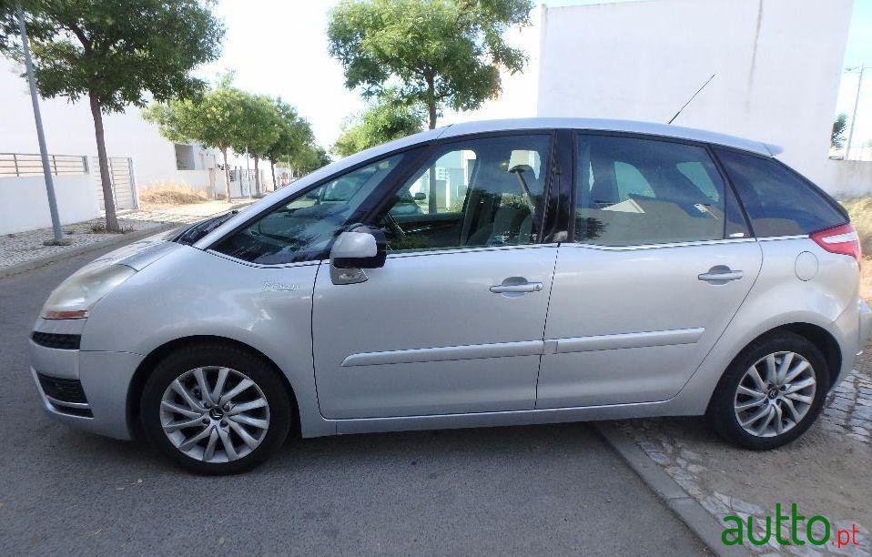 2009' Citroen C4 Picasso photo #1
