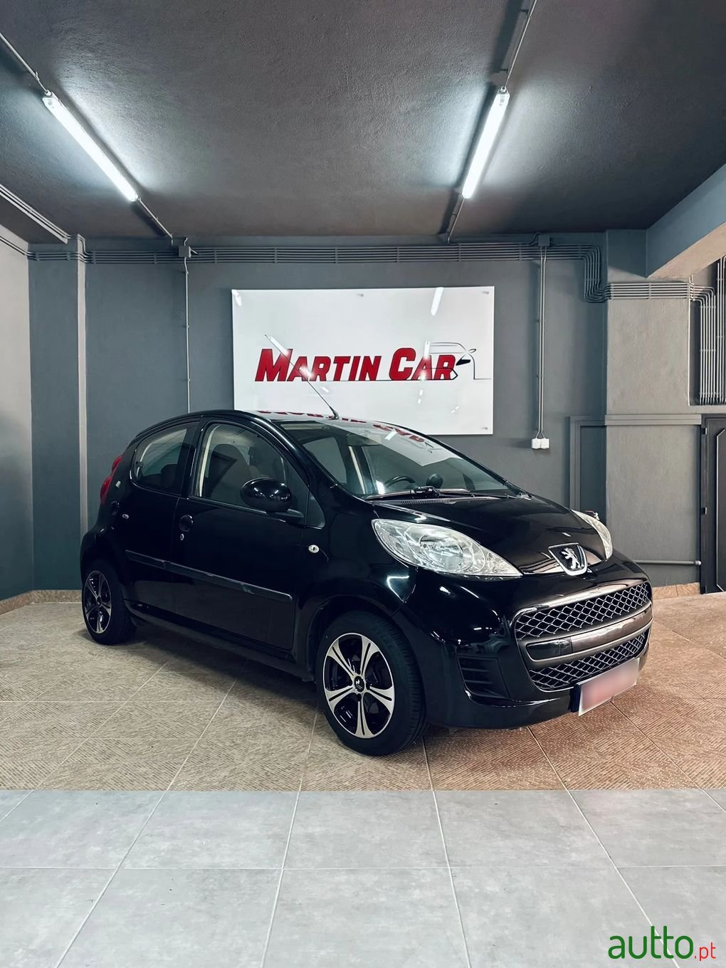 2011' Peugeot 107 photo #1