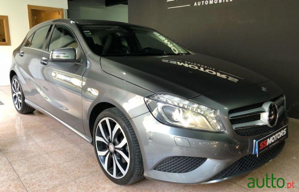 2013' Mercedes-Benz A-200 photo #2