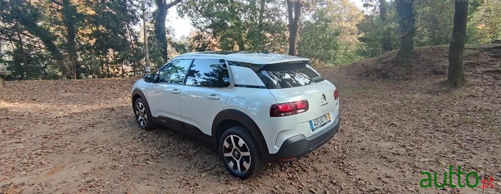 2018' Citroen C4 Cactus photo #5