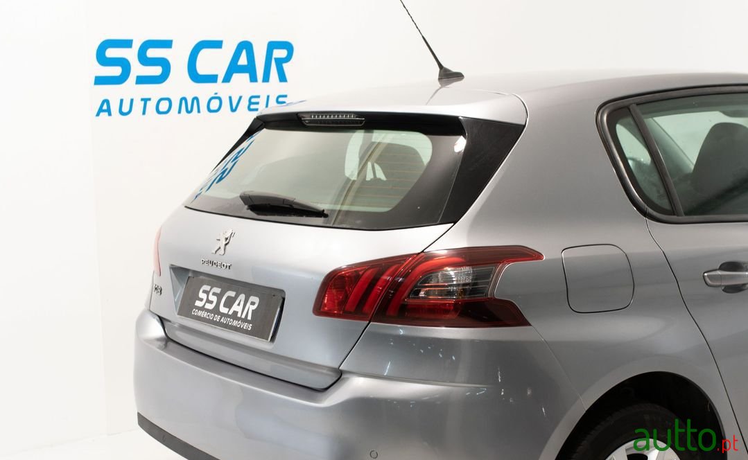 2017' Peugeot 308 photo #3