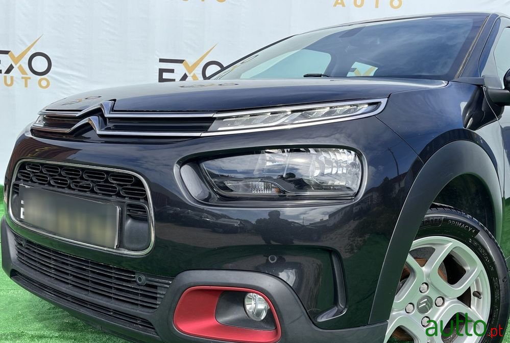 2019' Citroen C4 photo #2