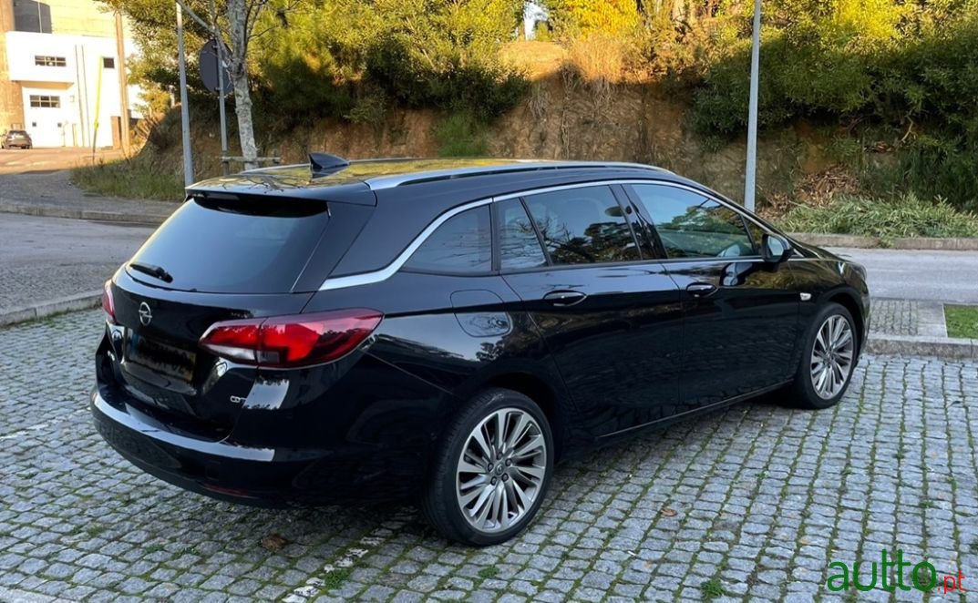 2017' Opel Astra Sports Tourer photo #2