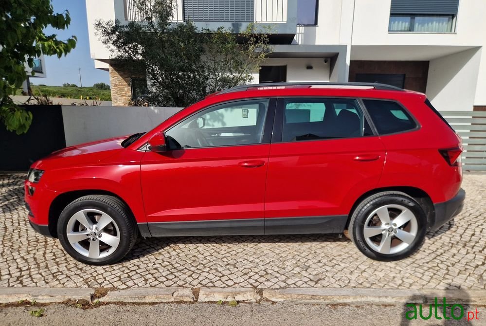 2019' Skoda Karoq photo #3