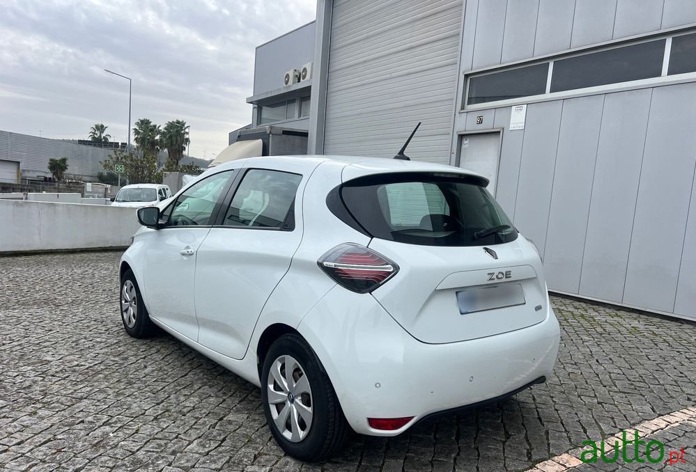 2021' Renault Zoe photo #5