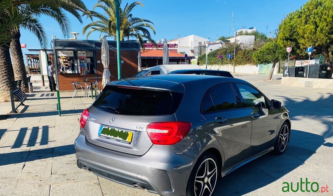 2015' Mercedes-Benz A-200 photo #2