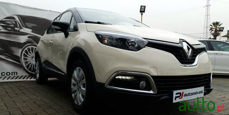 2016' Renault Captur photo #1