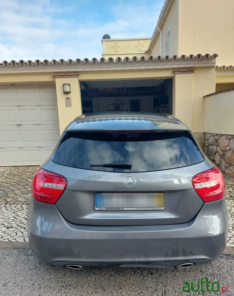 2013' Mercedes-Benz A 180 photo #2