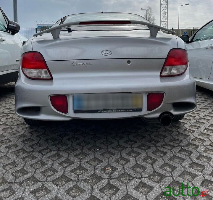 2001' Hyundai photo #5