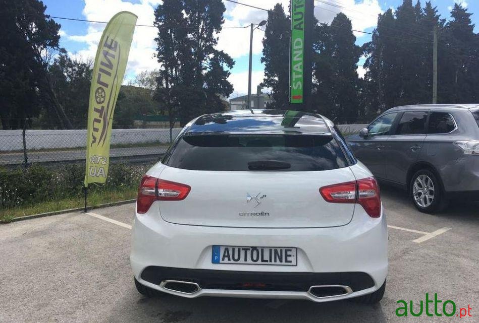 2012' Citroen DS5 Citroën Ds5 2.0 Hdi  Hybrid4 photo #2