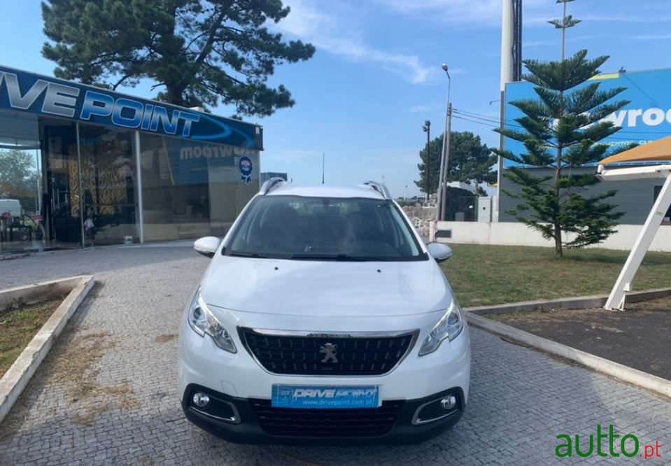 2016' Peugeot 2008 photo #3
