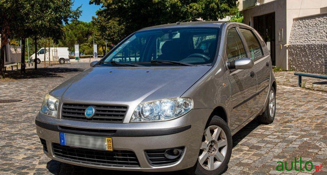 2005' Fiat Punto photo #2