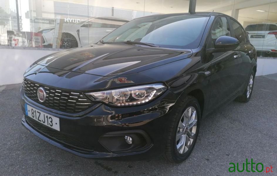2019' Fiat Tipo photo #2