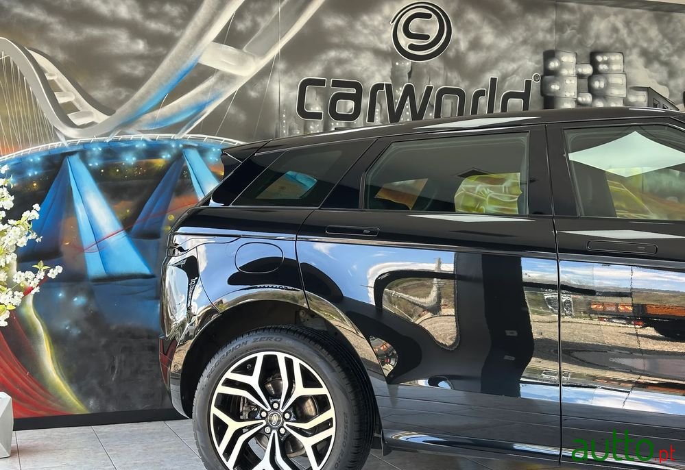 2021' Land Rover Range Rover Evoque photo #4