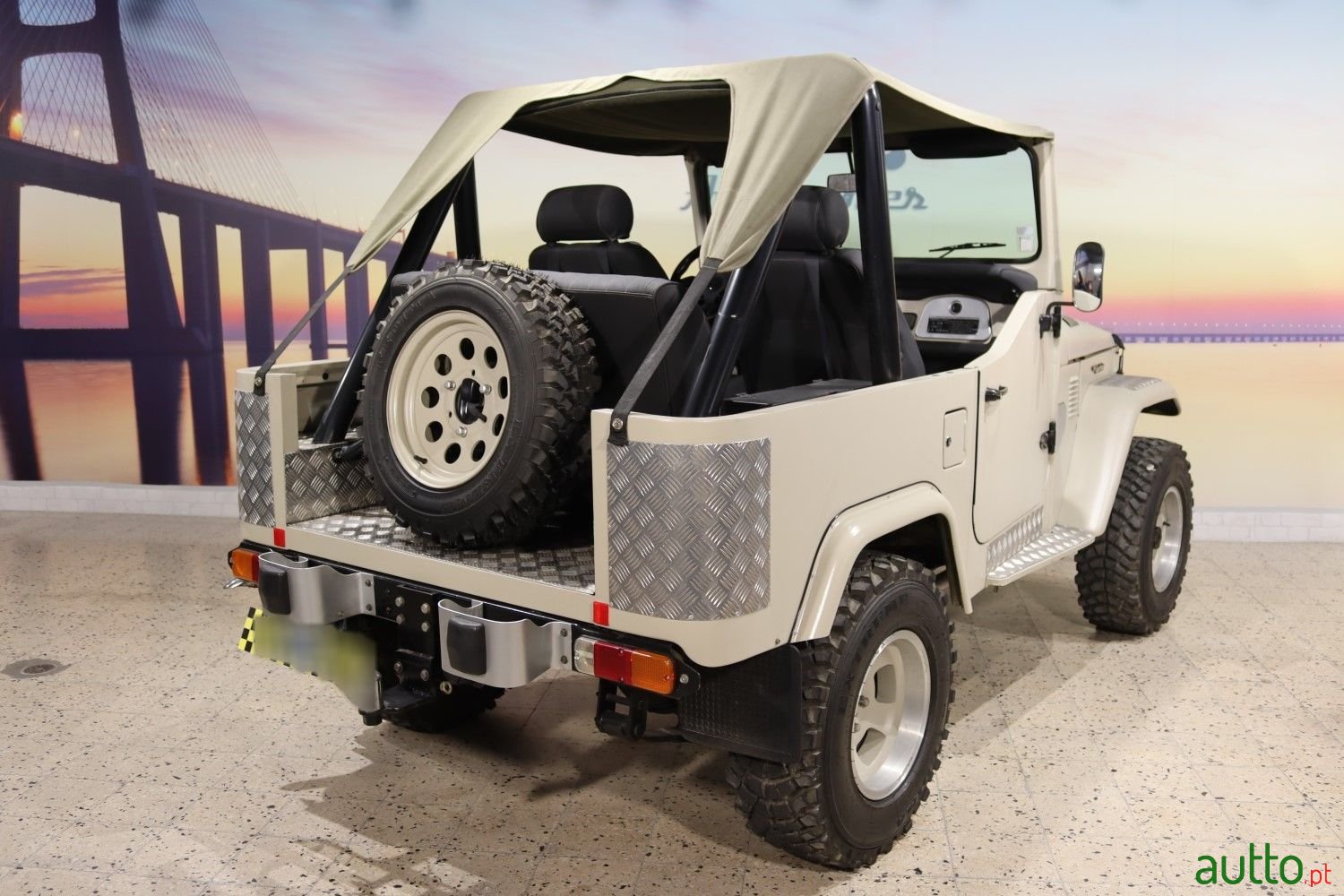 1981' Toyota Land Cruiser photo #4