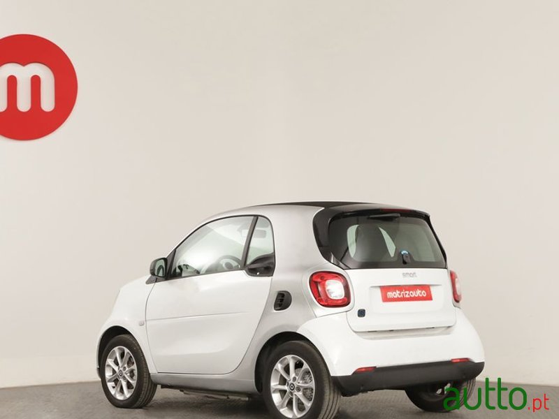 2020' Smart Fortwo photo #4