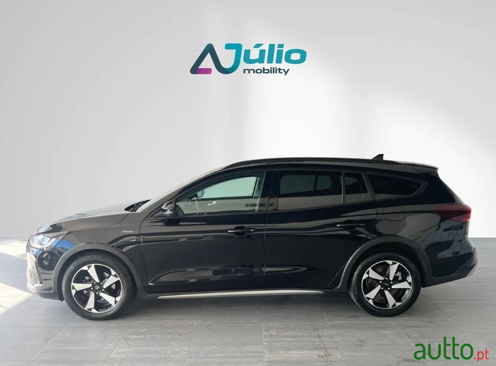 2023' Ford Focus Sw photo #2