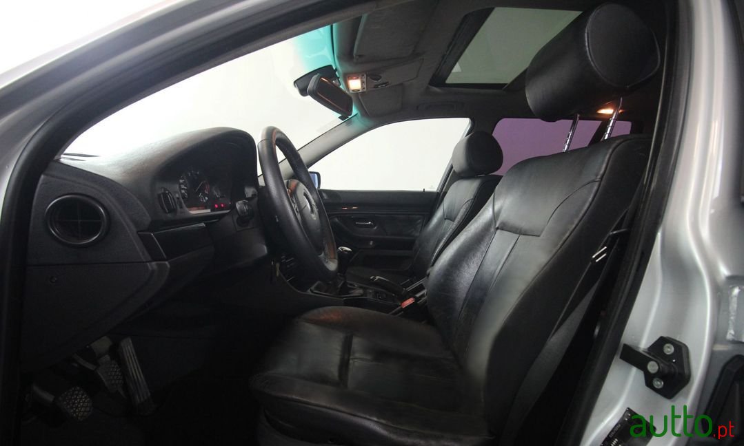 2000' BMW 525 photo #5