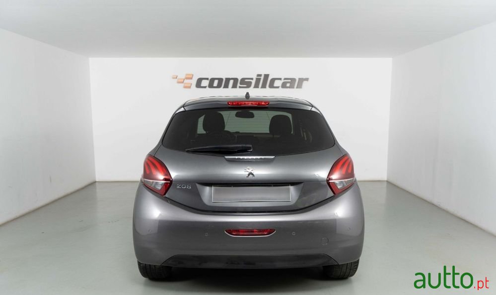 2019' Peugeot 208 photo #5