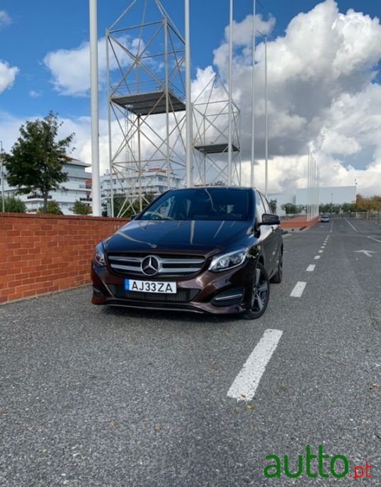 2018' Mercedes-Benz B-180 photo #1
