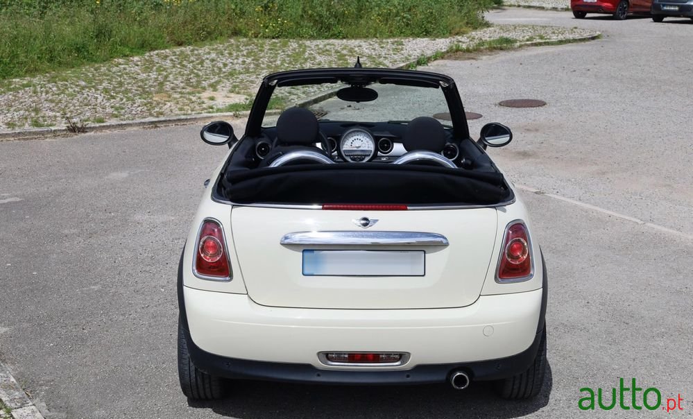 2011' MINI One D 3 Portas photo #5