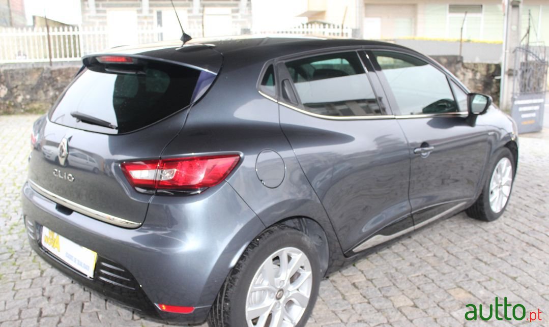 2018' Renault Clio photo #6