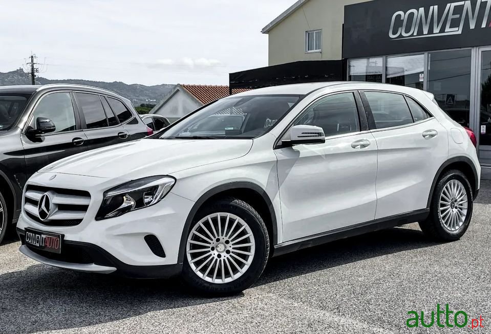 2016' Mercedes-Benz Gla-180 photo #1