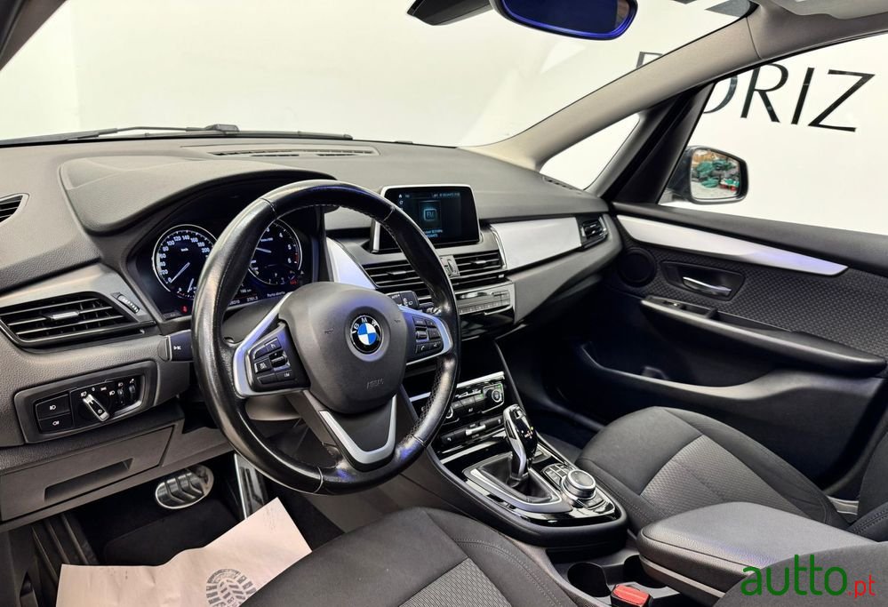 2019' BMW Série 2 D Aut. Advantage photo #5