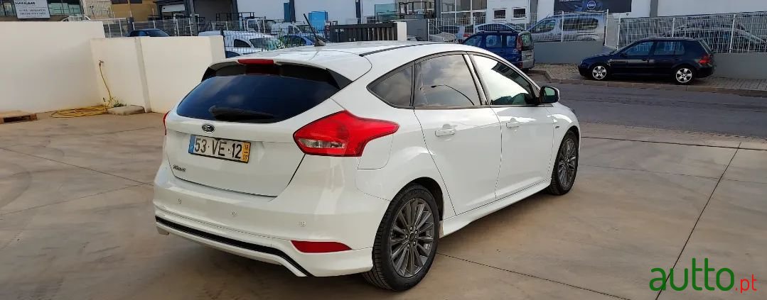 2018' Ford Focus photo #3