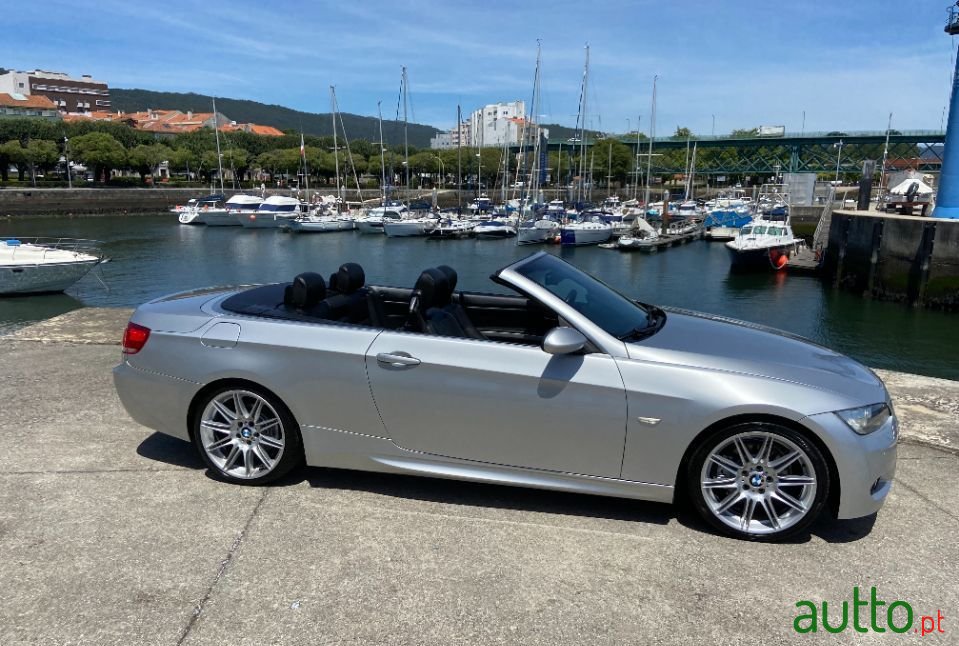 2007' BMW 325 photo #2