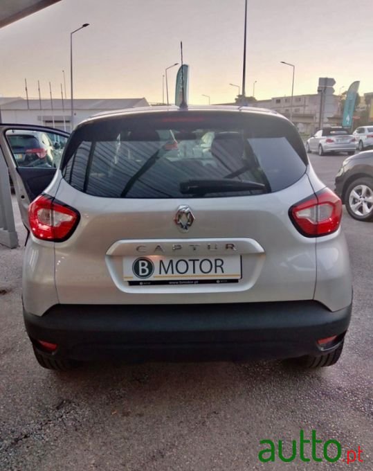 2014' Renault Captur photo #4