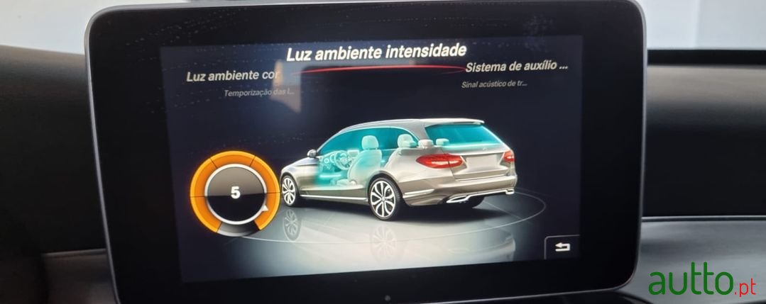 2014' Mercedes-Benz C-220 photo #3