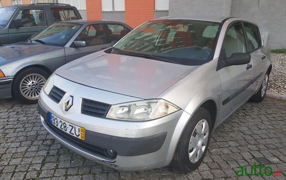 2005' Renault Megane photo #2