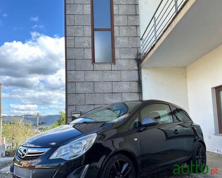 2011' Opel Corsa 1.3 Cdti Black Edition photo #1