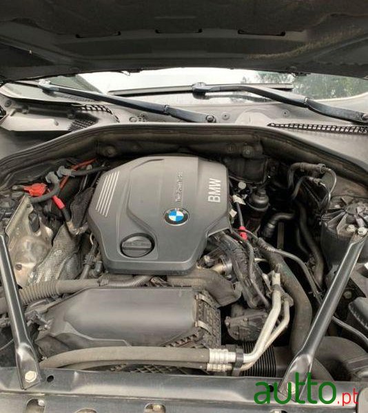 2014' BMW 520 photo #1