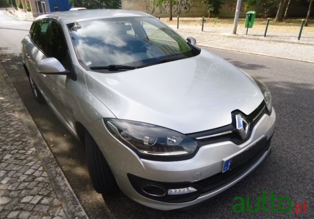 2015' Renault Megane Sport Tourer photo #3