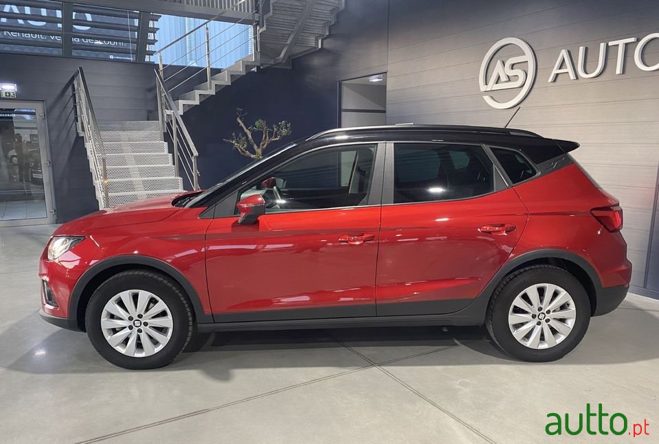2021' SEAT Arona photo #2