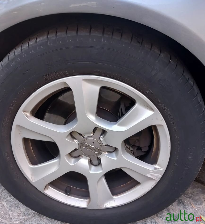 2012' Audi A4 2.0 Tdi S-Line photo #5