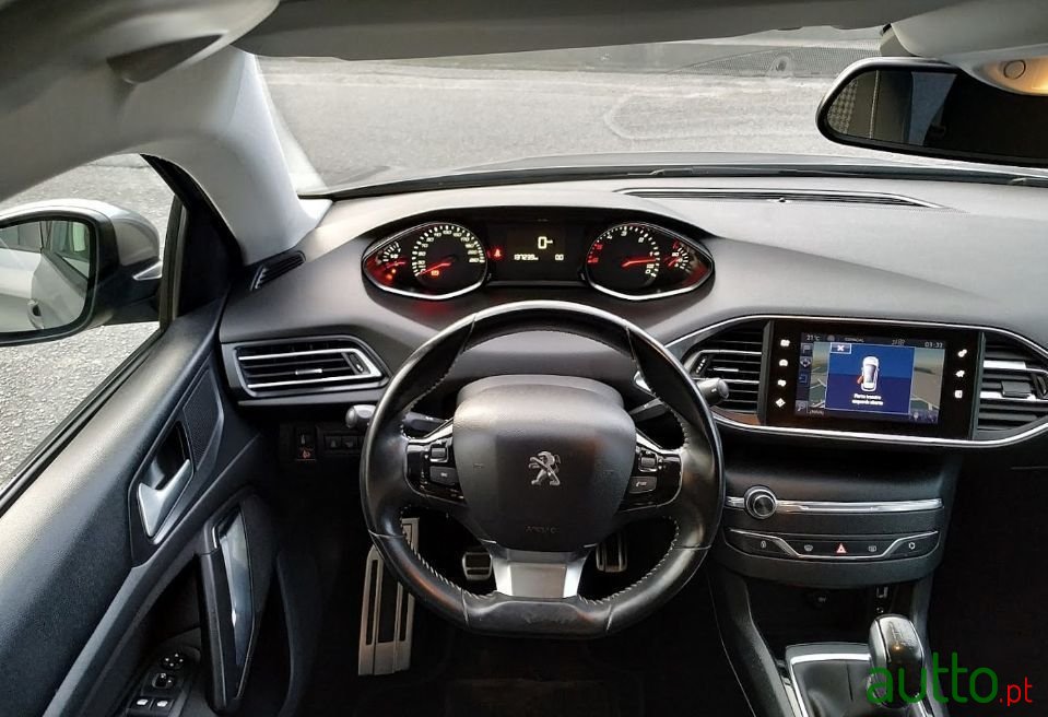 2017' Peugeot 308 photo #6