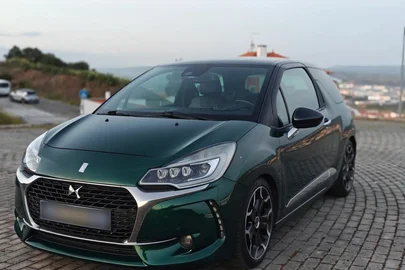 2018' DS Automobiles Ds3 Bluehdi 120 Sportchic