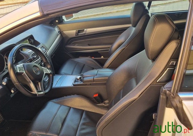 2013' Mercedes-Benz E 250 photo #5