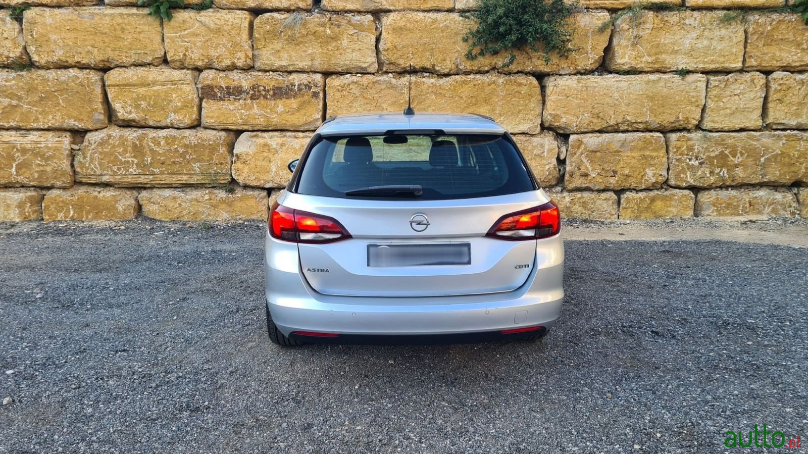 2018' Opel Astra Sports Tourer photo #6