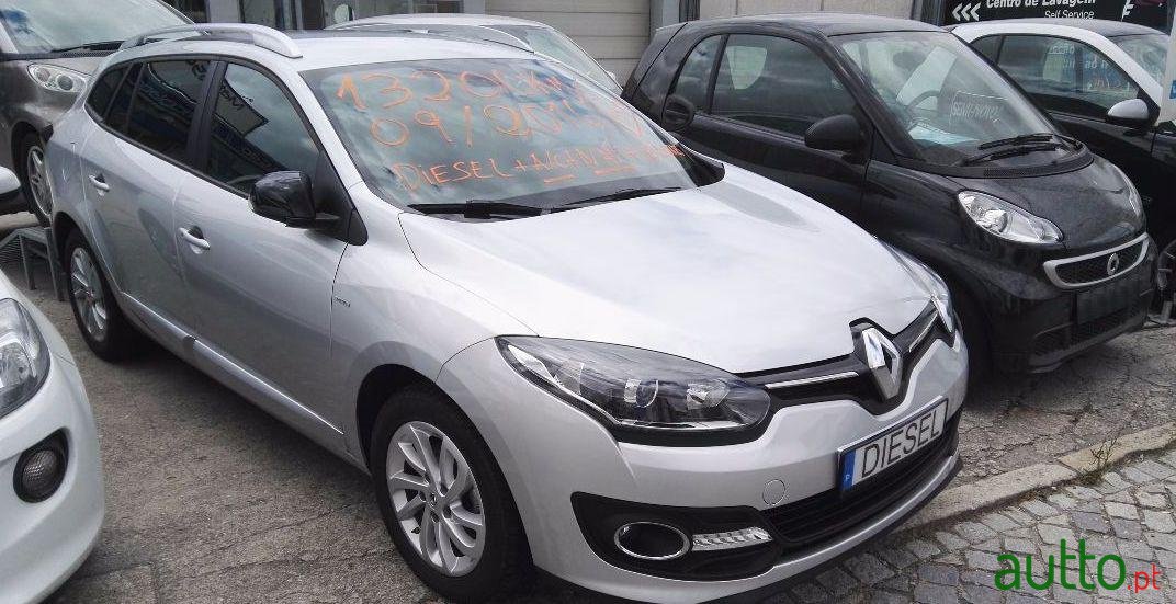 2016' Renault Megane Sport Tourer photo #2