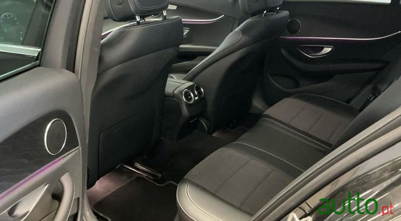 2021' Mercedes-Benz Classe E photo #5