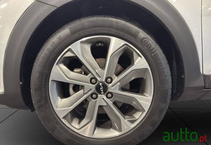 2024' Kia Stonic 1.0 T-Gdi Drive photo #5